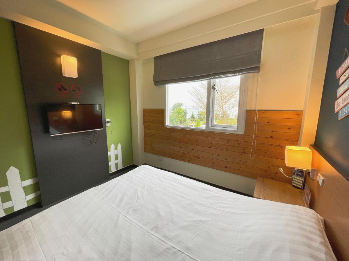 Breeze And Waves Hostel Jinning Екстериор снимка