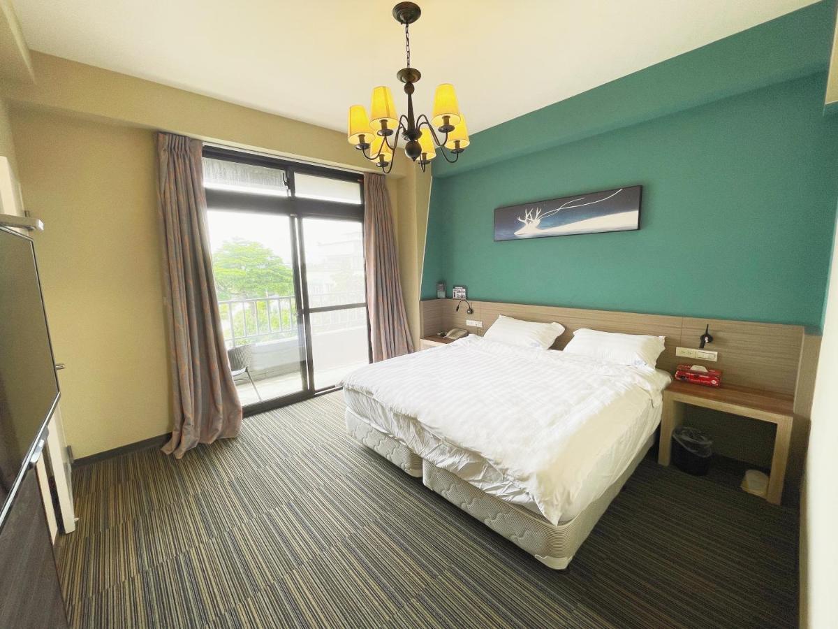Breeze And Waves Hostel Jinning Екстериор снимка