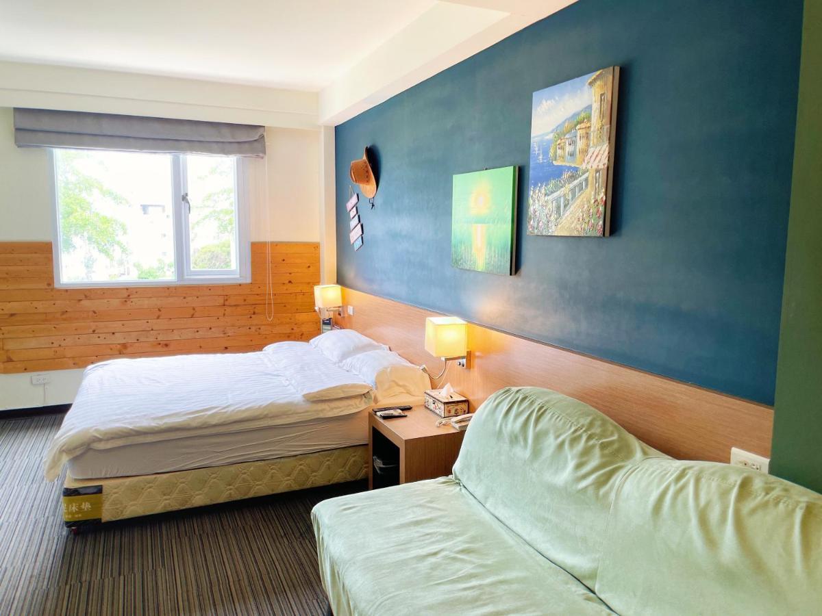 Breeze And Waves Hostel Jinning Екстериор снимка