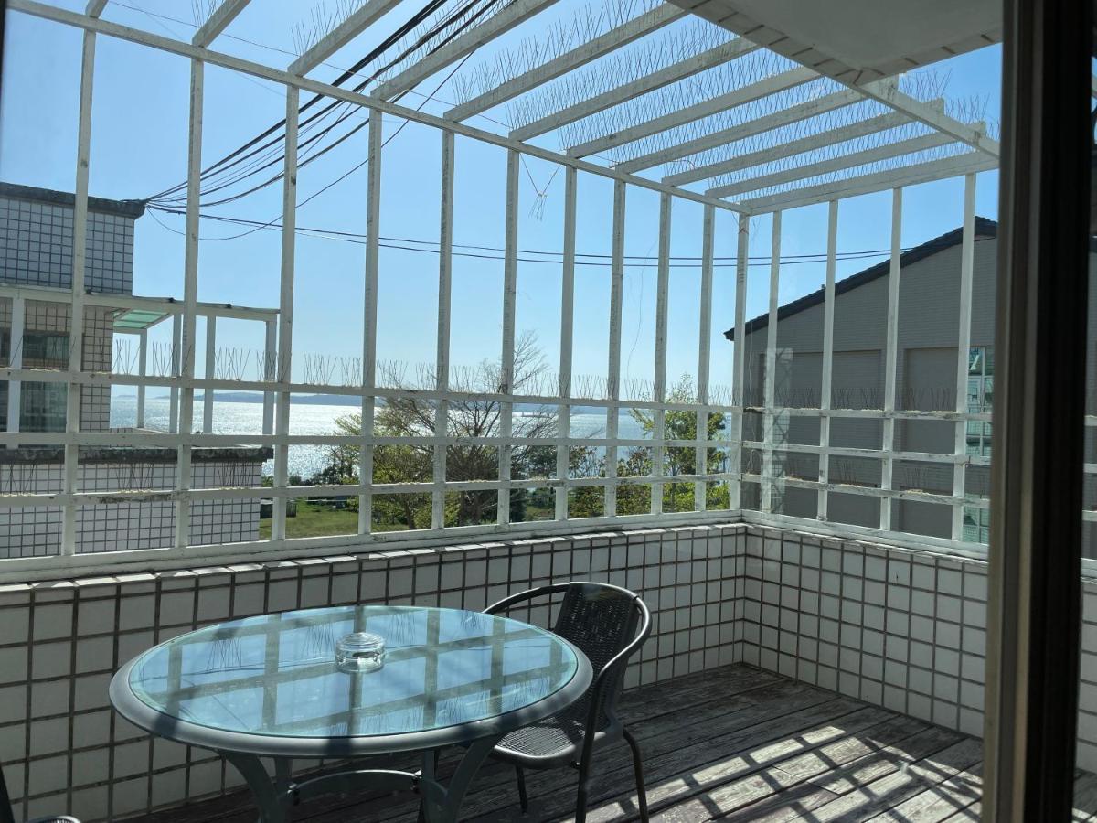 Breeze And Waves Hostel Jinning Екстериор снимка