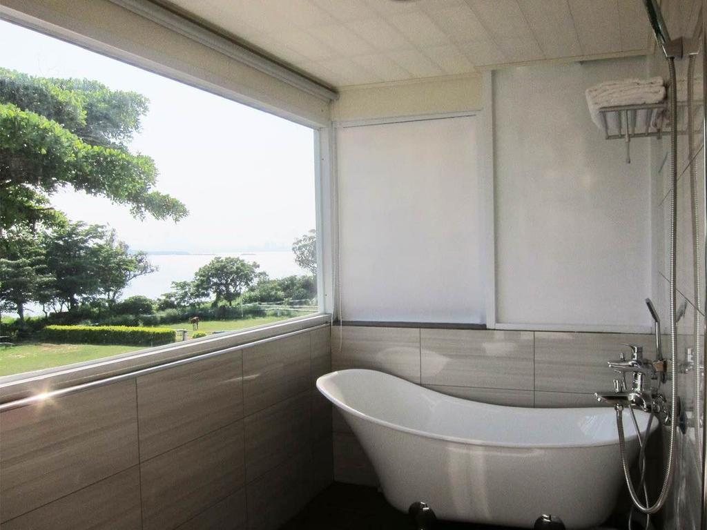 Breeze And Waves Hostel Jinning Екстериор снимка